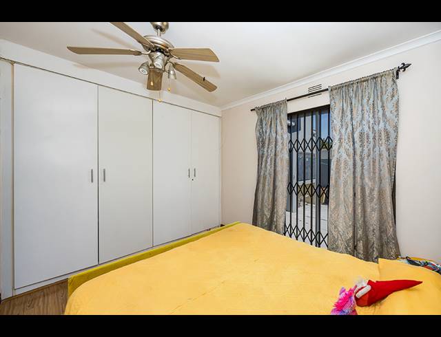 3 BEDROOM HOUSE FOR SALE IN TABLE VIEW